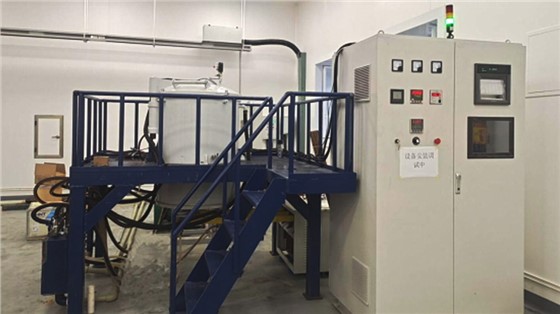 碳陶熔融渗硅炉主机实拍
