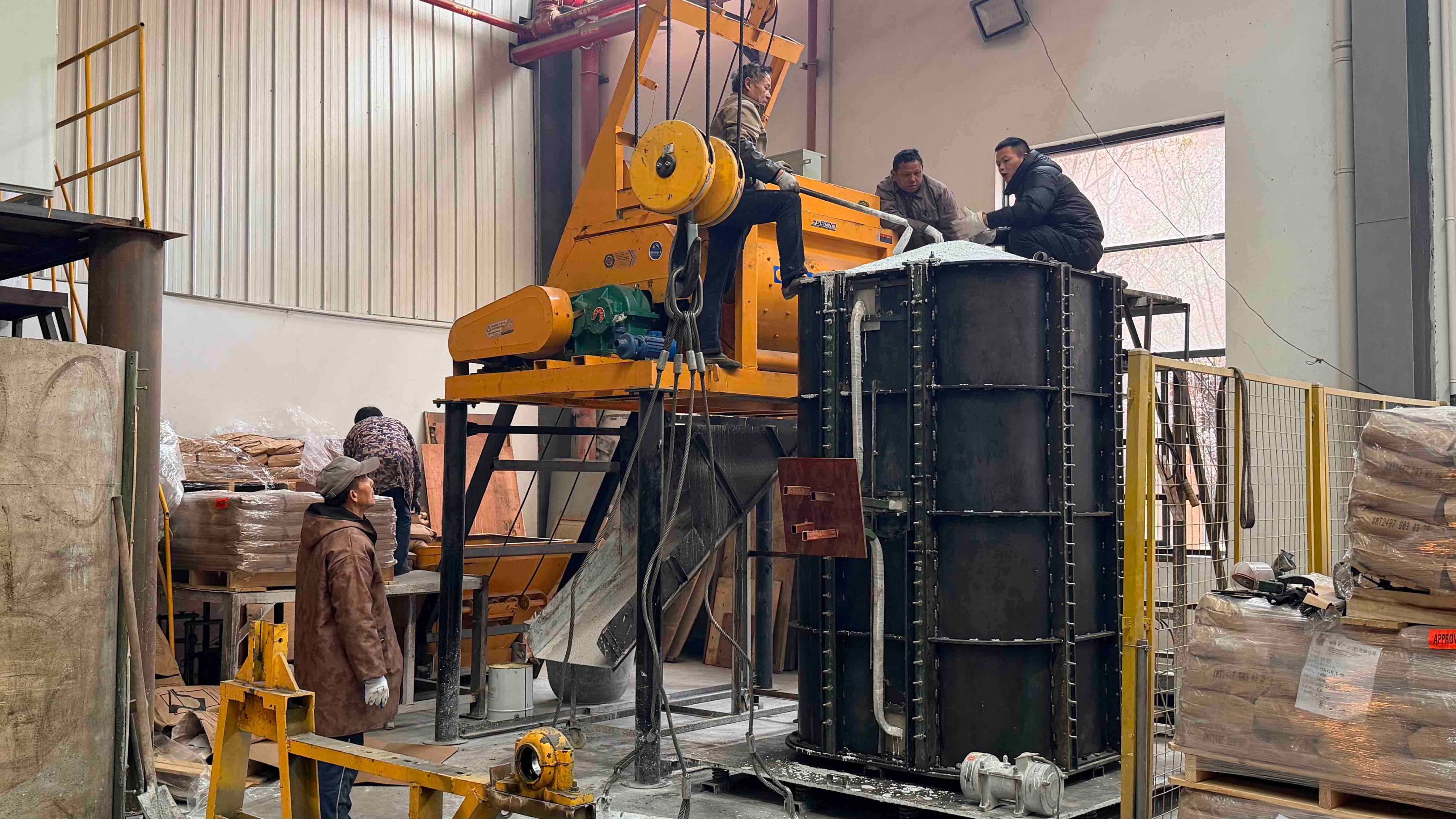 How Are Your Materials Loaded into the Furnace? — Insights into Loading Capacity, Methods, and Fixtures