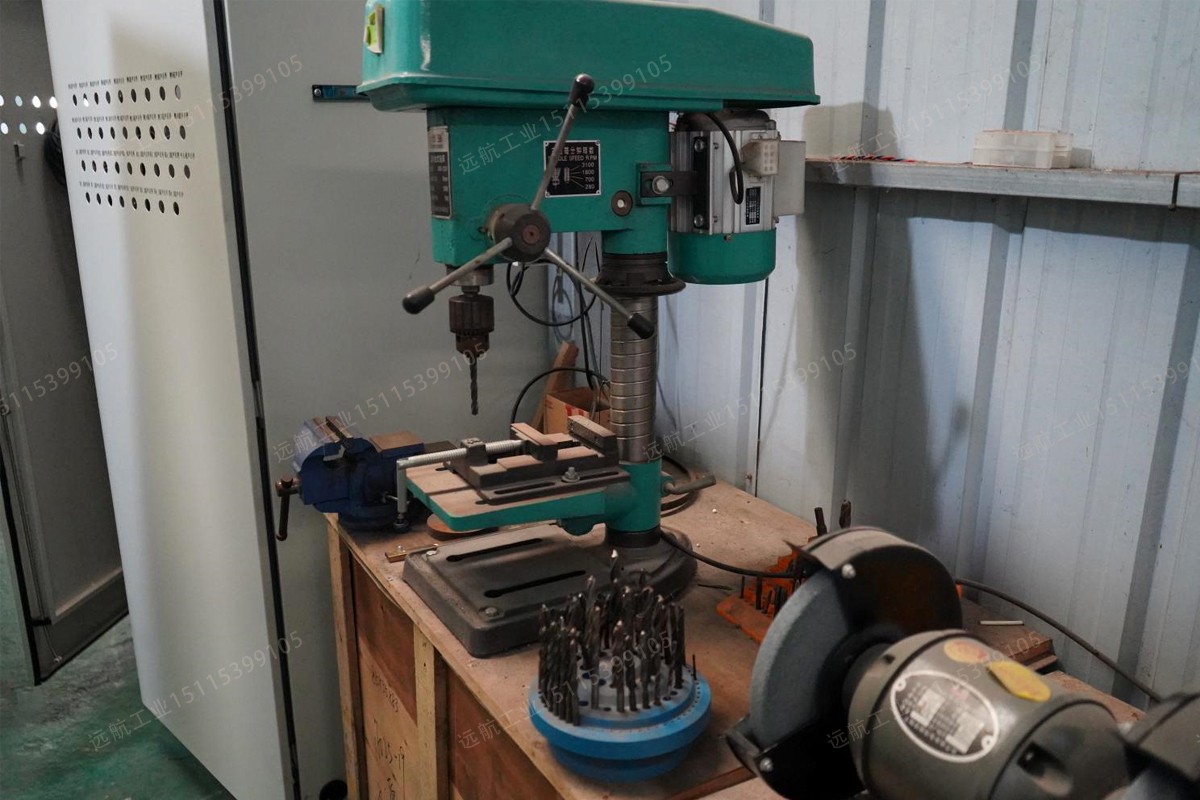 Safe Entry and Exit: Detailed Explanation of Furnace Door Safety Interlock Mechanism for Graphitization Furnaces Safe Entry and Exit: Detailed Explanation of Furnace Door Safety Interlock Mechanism for Graphitization Furnaces